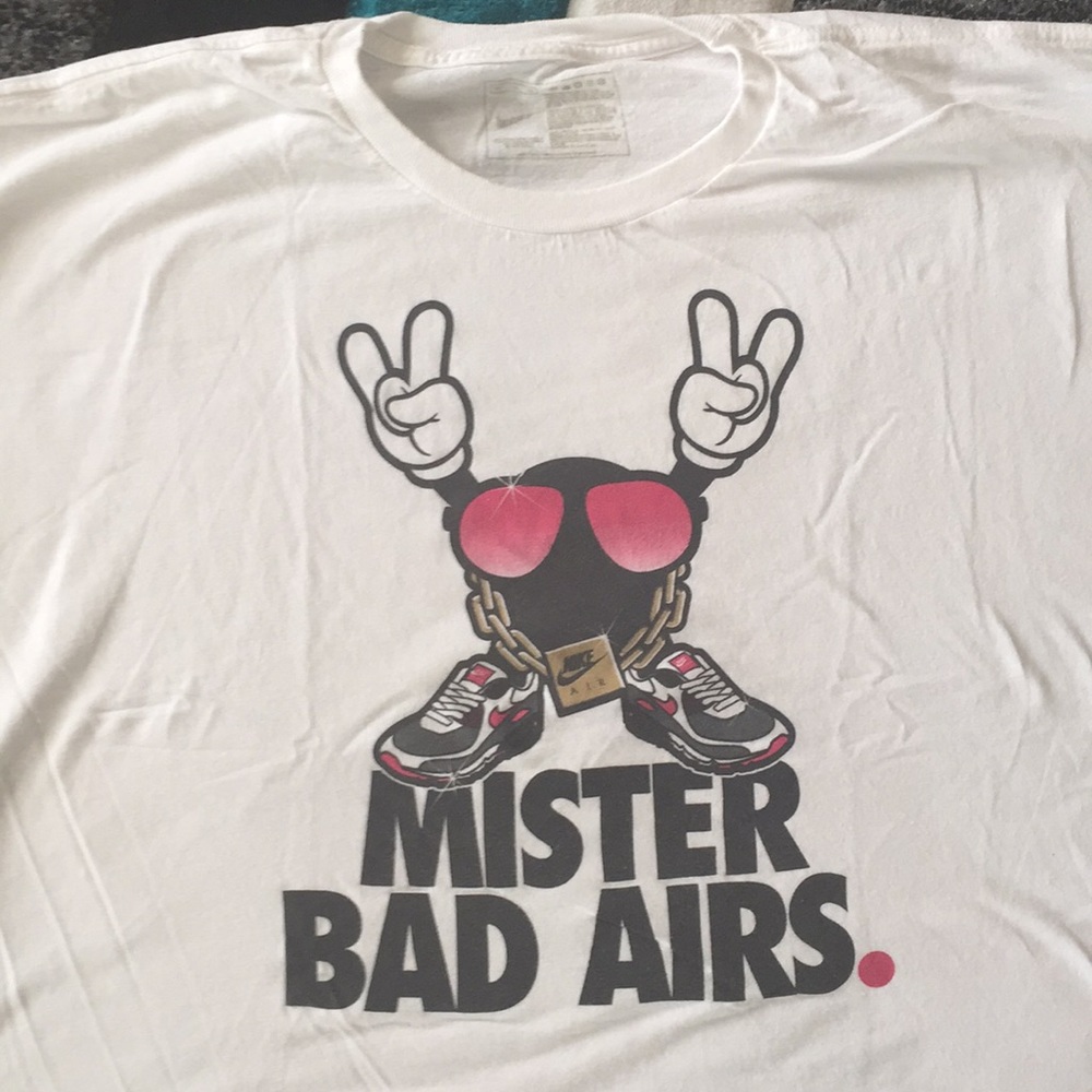Nike Shirt - Picture 2 of 2